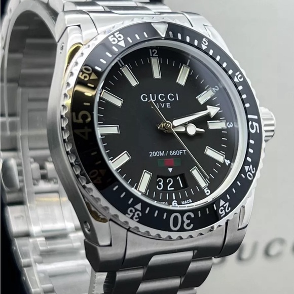 GUCCI Dive LG 40MM Quartz Men's Watch YA136301A - Picture 6 of 7